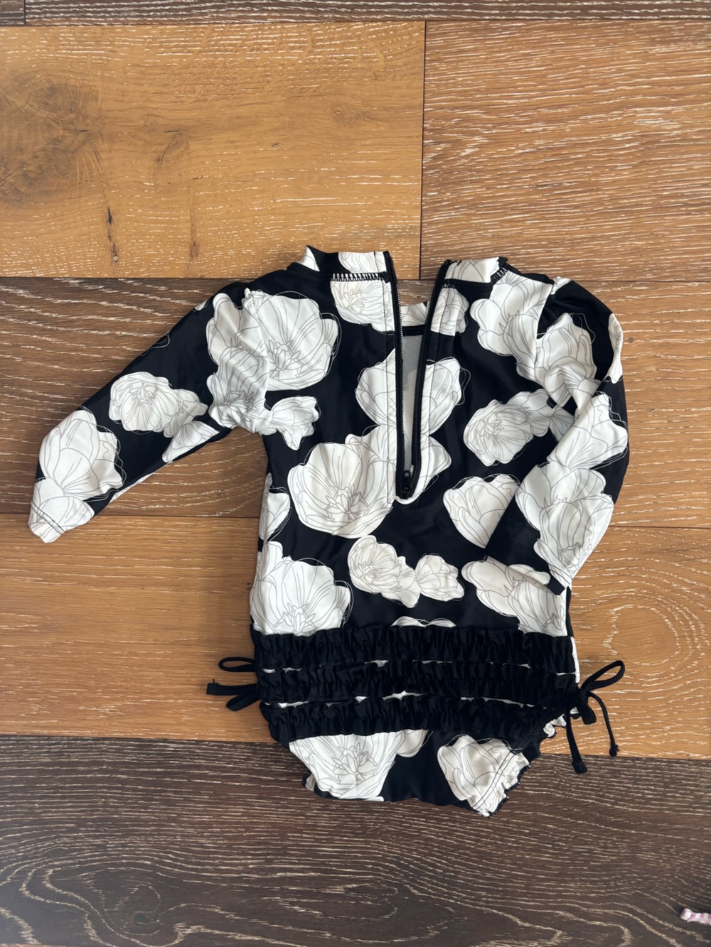 RuffleButts Black White Floral Long Sleeve Rash Guard Swimsuit 6-12M